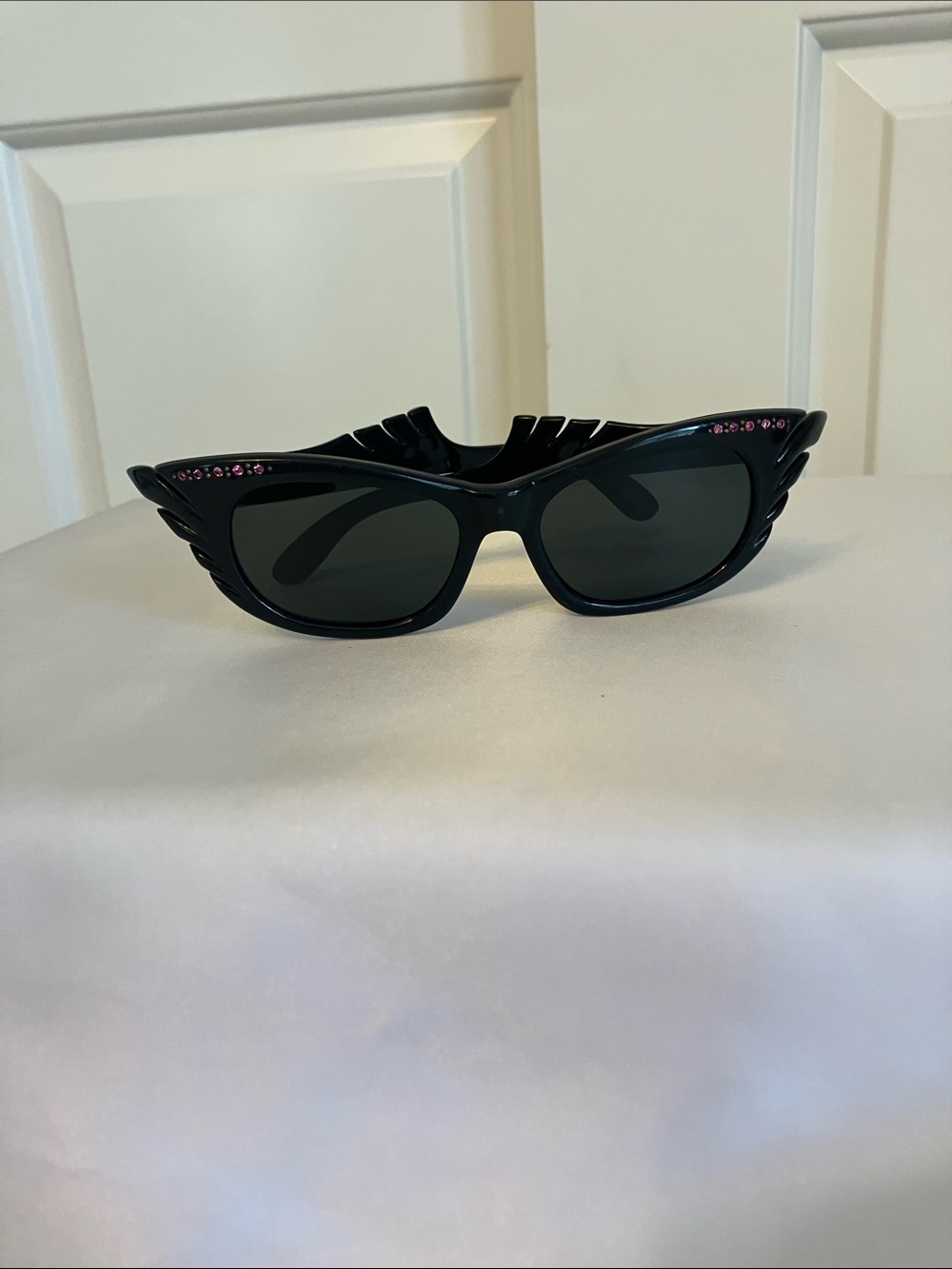 Black Winged Cat-Eye Sunglasses with Pink Rhinestones